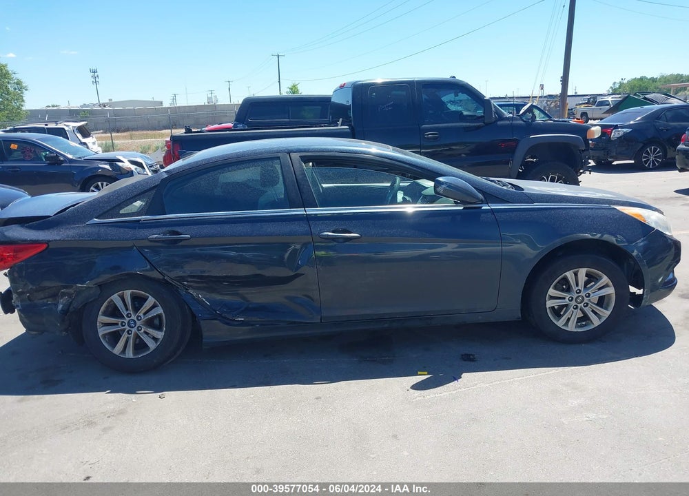 2013 HYUNDAI SONATA VIN: 5NPEB4AC3DH695955