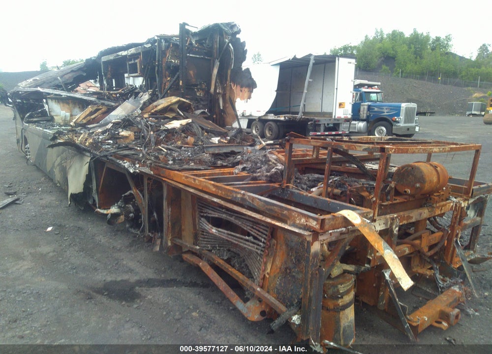 2005 FREIGHTLINER CHASSIS X LINE MOTOR HOME VIN: 4UZABFDC05CU12197