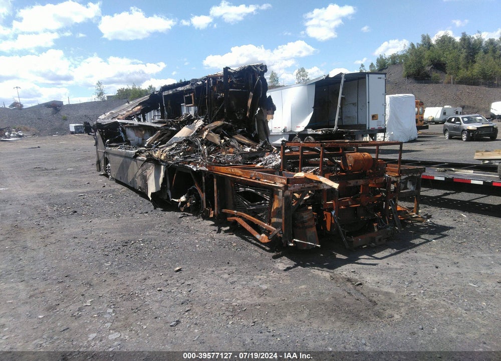 2005 FREIGHTLINER CHASSIS X LINE MOTOR HOME VIN: 4UZABFDC05CU12197