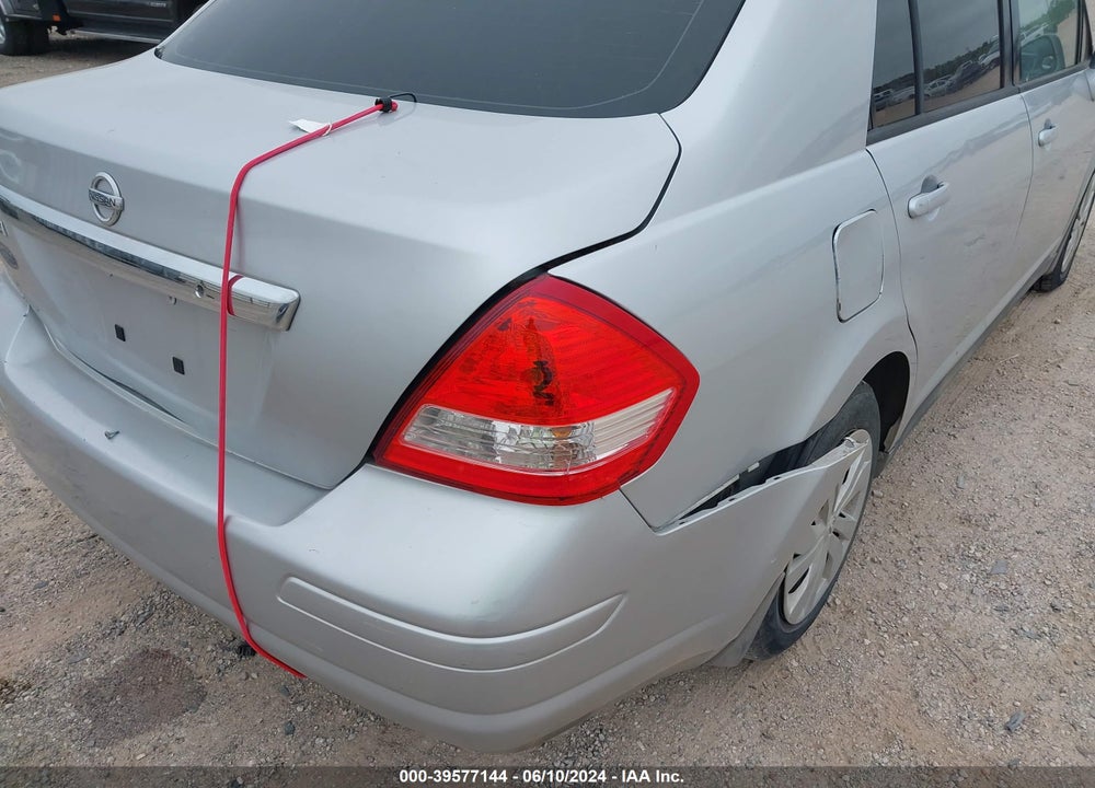 2009 NISSAN VERSA VIN: 3N1BC11E09L404225