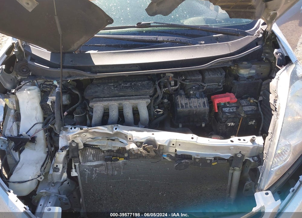 2011 HONDA FIT SPORT VIN: JHMGE8H52BC027439