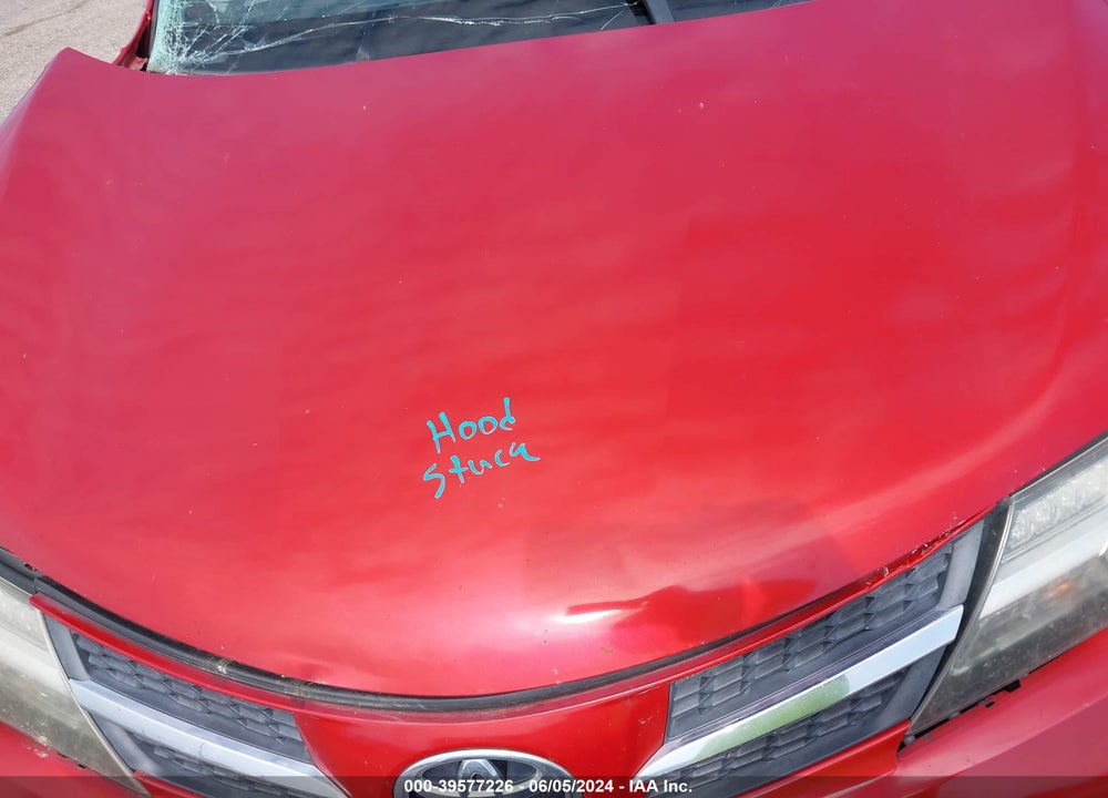 2015 TOYOTA RAV4 XLE VIN: 2T3WFREV4FW158377