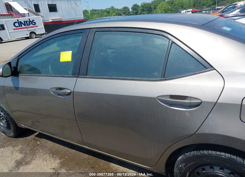 2019 TOYOTA COROLLA LE VIN: 2T1BURHE9KC241131