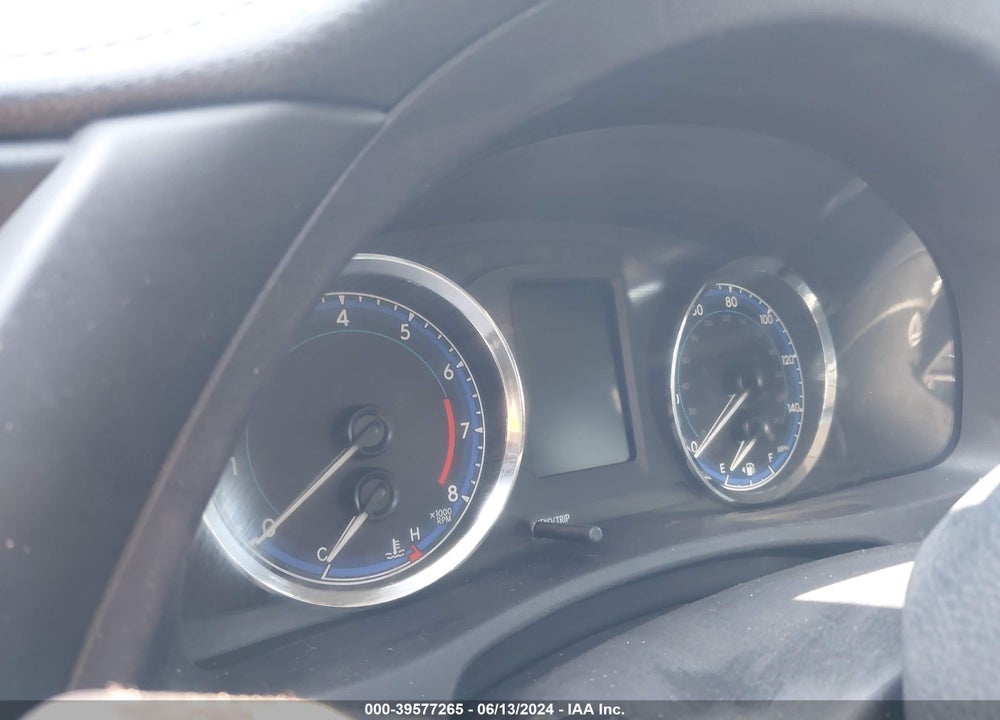 2019 TOYOTA COROLLA LE VIN: 2T1BURHE9KC241131