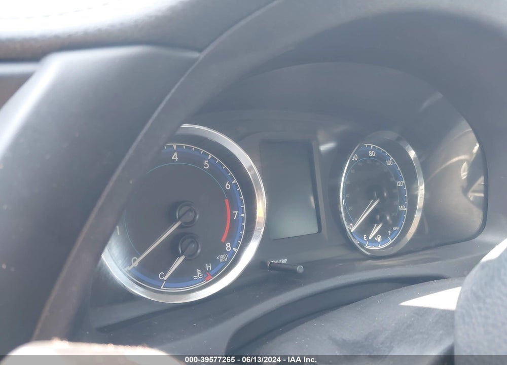 2019 TOYOTA COROLLA LE VIN: 2T1BURHE9KC241131