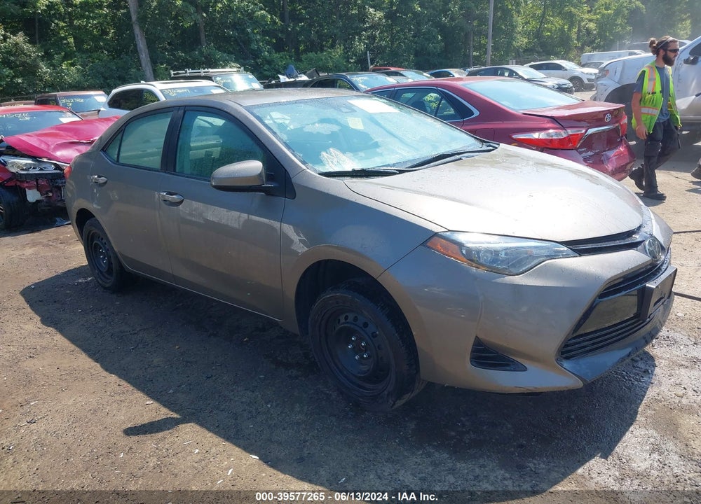 2019 TOYOTA COROLLA LE VIN: 2T1BURHE9KC241131