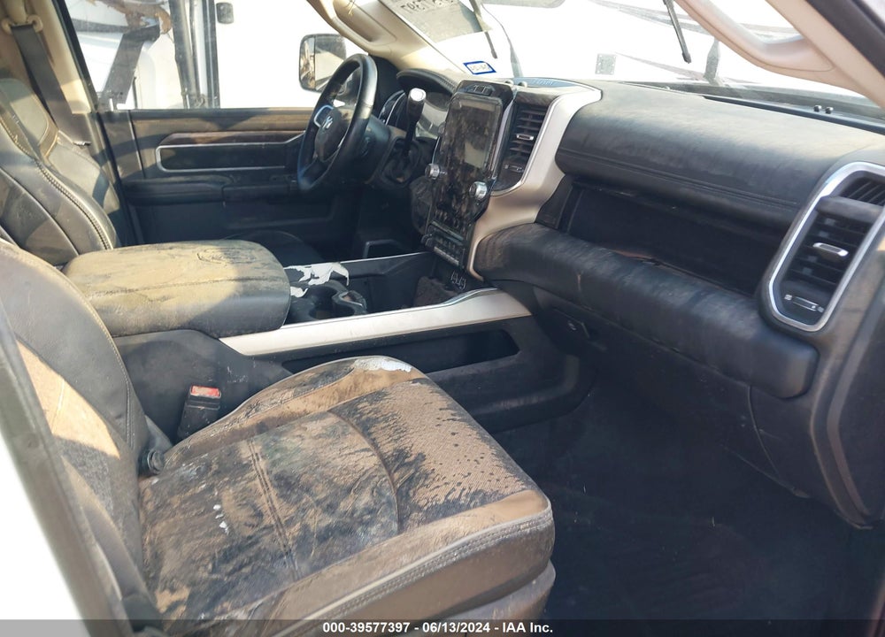 2021 RAM 3500 LAIE  4X4 8' BOX VIN: 3C63RRJL6MG688840