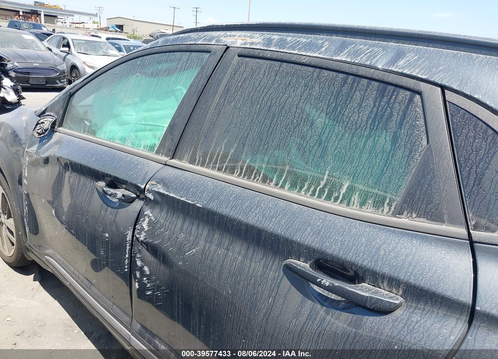 2021 HYUNDAI KONA LIMITED VIN: KM8K33A57MU608796