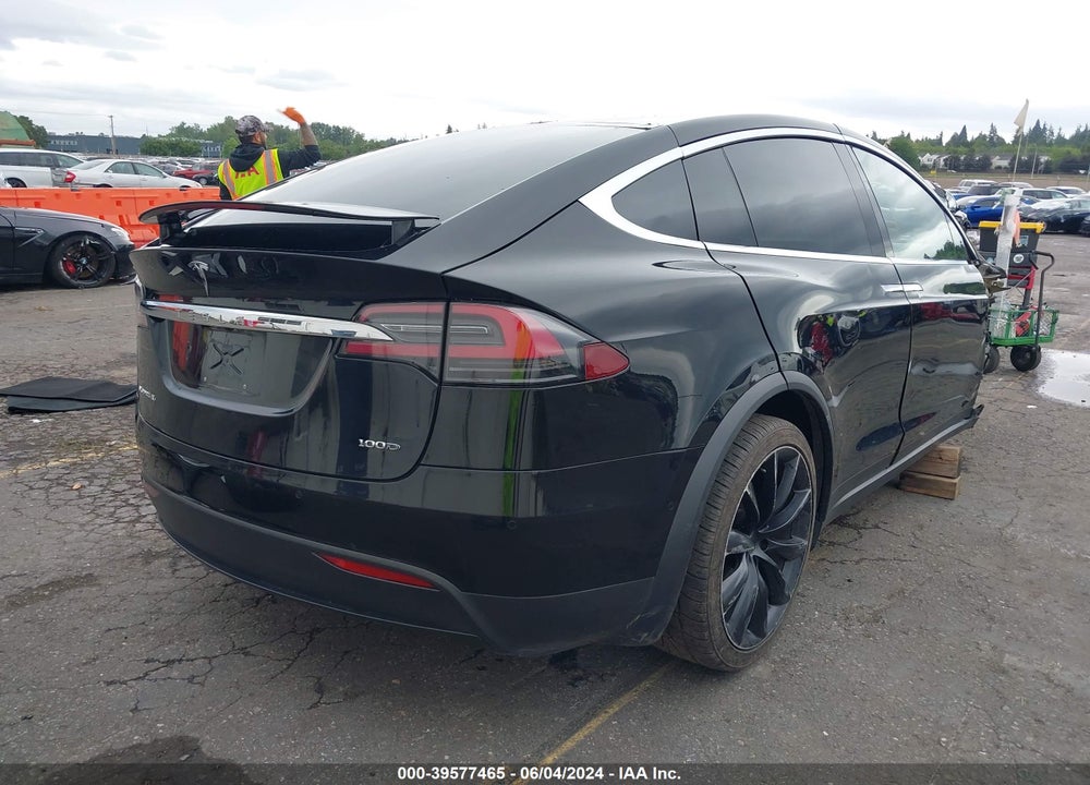 2018 TESLA MODEL X 100D/75D/P100D VIN: 5YJXCDE23JF133667