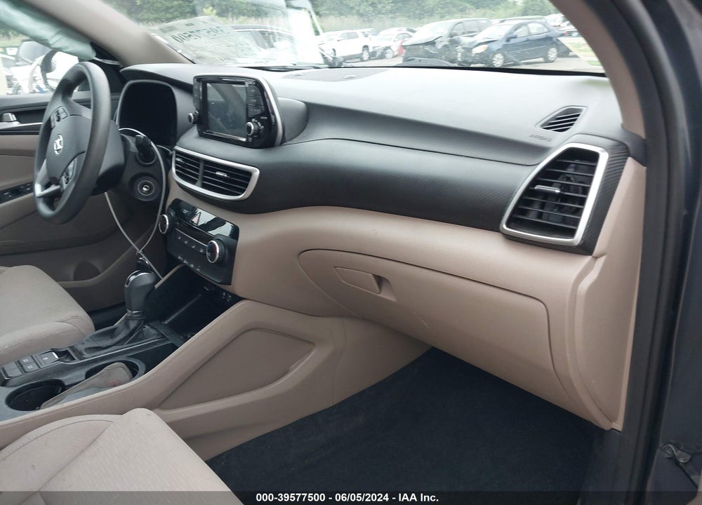 2019 HYUNDAI TUCSON SE VIN: KM8J23A47KU067865