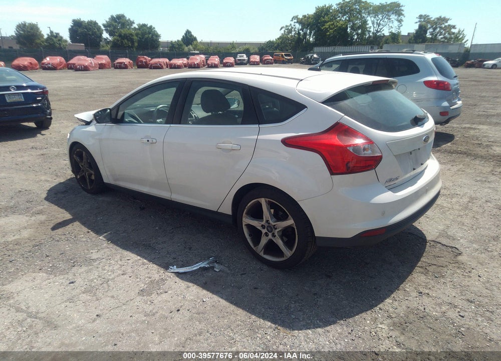 2014 FORD FOCUS TITANIUM VIN: 1FADP3N23EL310065
