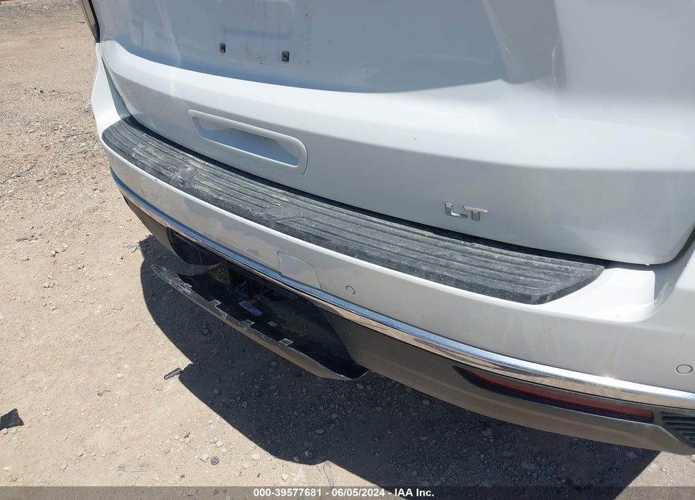 2021 CHEVROLET SUBURBAN 4WD LT VIN: 1GNSKCKDXMR163543