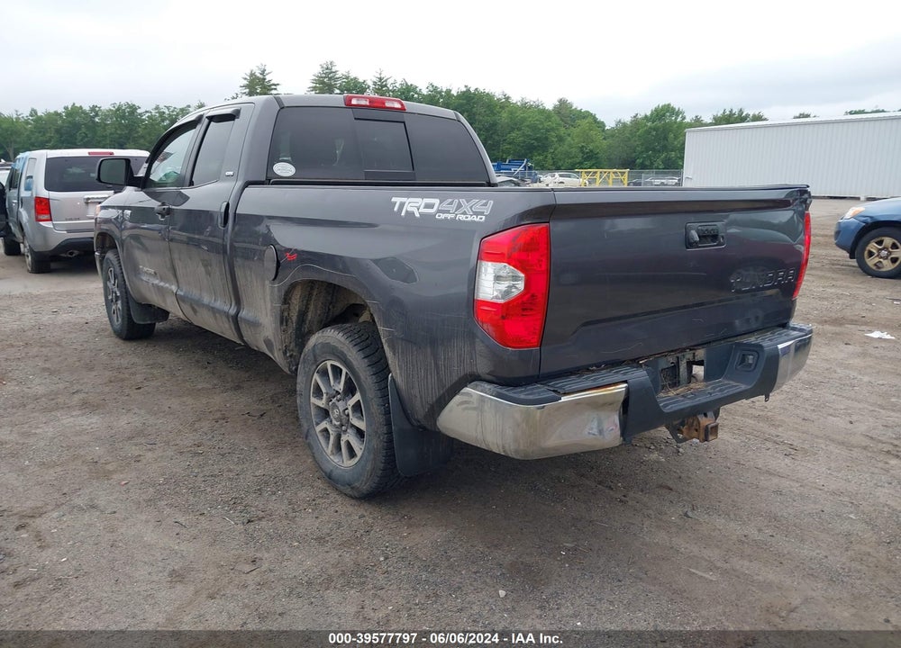 2016 TOYOTA TUNDRA SR5 5.7L V8 VIN: 5TFUY5F15GX550948
