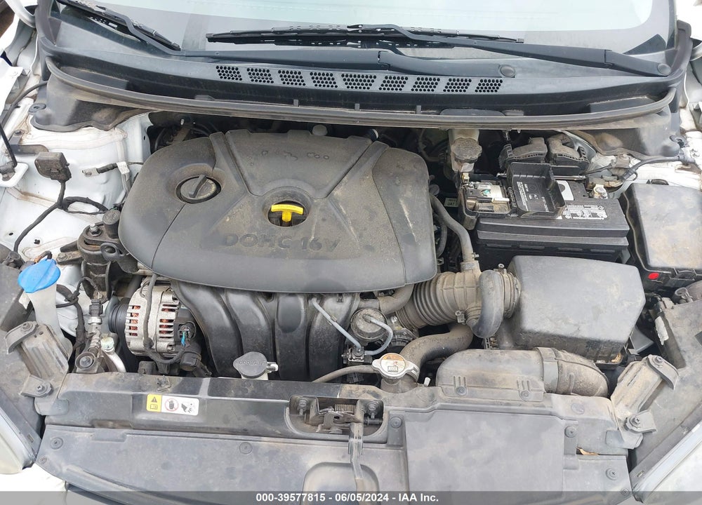 2015 HYUNDAI ELANTRA SE VIN: 5NPDH4AE8FH648211