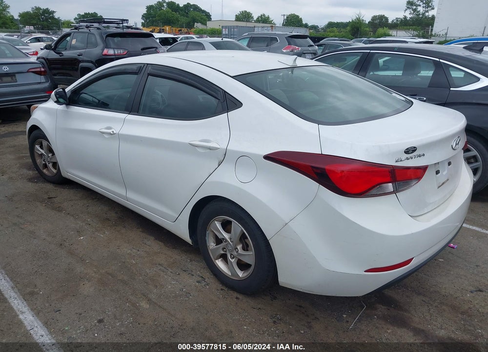 2015 HYUNDAI ELANTRA SE VIN: 5NPDH4AE8FH648211