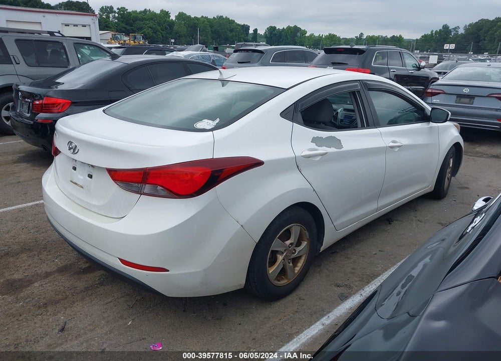 2015 HYUNDAI ELANTRA SE VIN: 5NPDH4AE8FH648211