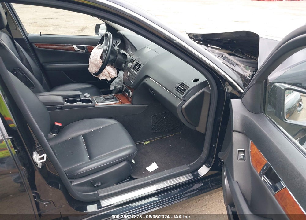 2011 MERCEDES-BENZ C 300 LUXURY 4MATIC/SPORT 4MATIC VIN: WDDGF8BB7BR169768