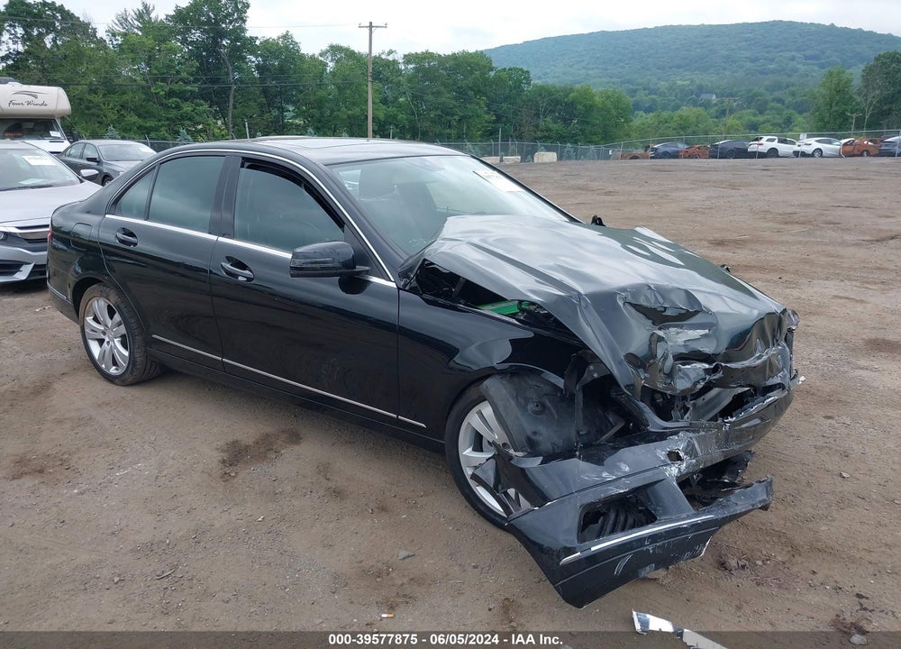 2011 MERCEDES-BENZ C 300 LUXURY 4MATIC/SPORT 4MATIC VIN: WDDGF8BB7BR169768