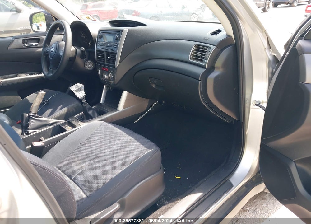 2011 SUBARU FORESTER 2.5X PREMIUM VIN: JF2SHADC6BG705666