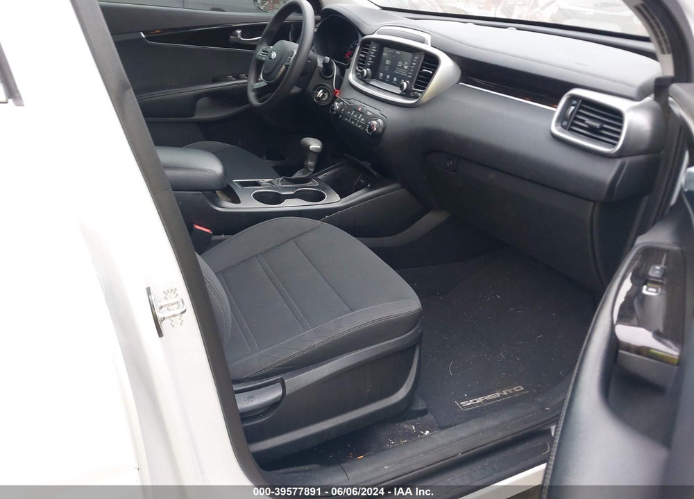 2020 KIA SORENTO 2.4L LX VIN: 5XYPGDA34LG689579