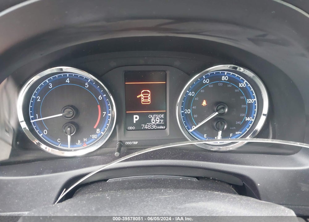 2019 TOYOTA COROLLA LE VIN: 5YFBURHE6KP943228