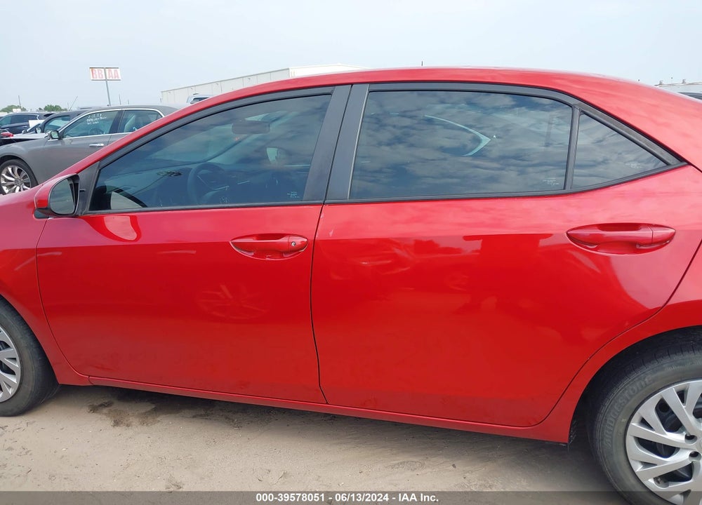 2019 TOYOTA COROLLA LE VIN: 5YFBURHE6KP943228