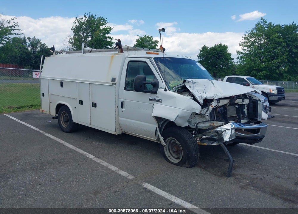 2016 FORD E-350 CUTAWAY VIN: 1FDWE3FL7GDC16635