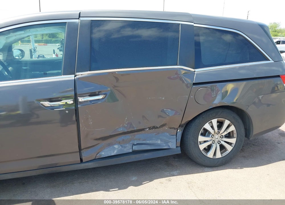 2016 HONDA ODYSSEY SE VIN: 5FNRL5H32GB145112