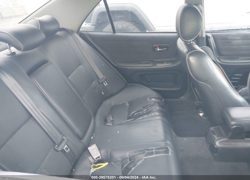 2003 LEXUS IS 300 VIN: JTHBD192130076367