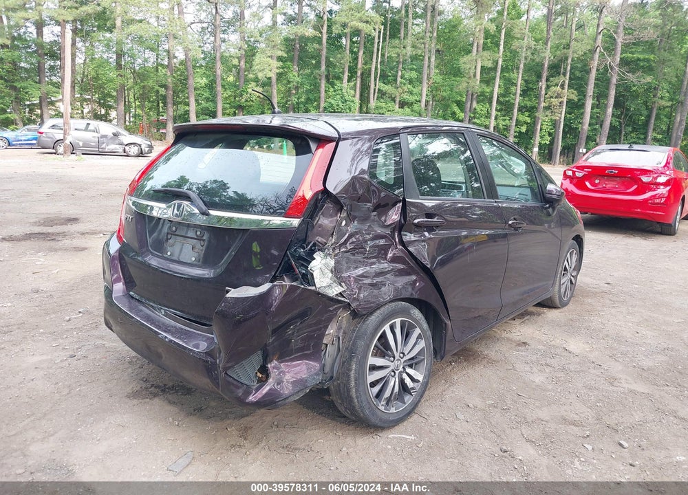 2015 HONDA FIT VIN: 3HGGK5H80FM757262