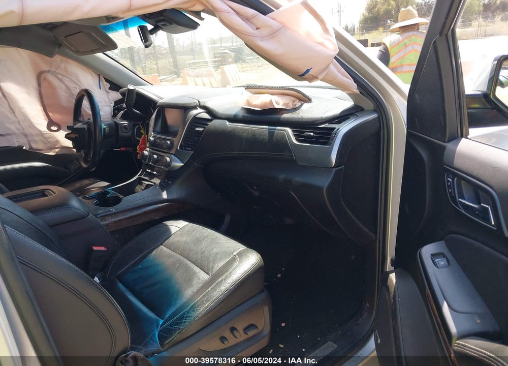 2017 CHEVROLET TAHOE LT VIN: 1GNSCBKC8HR184184
