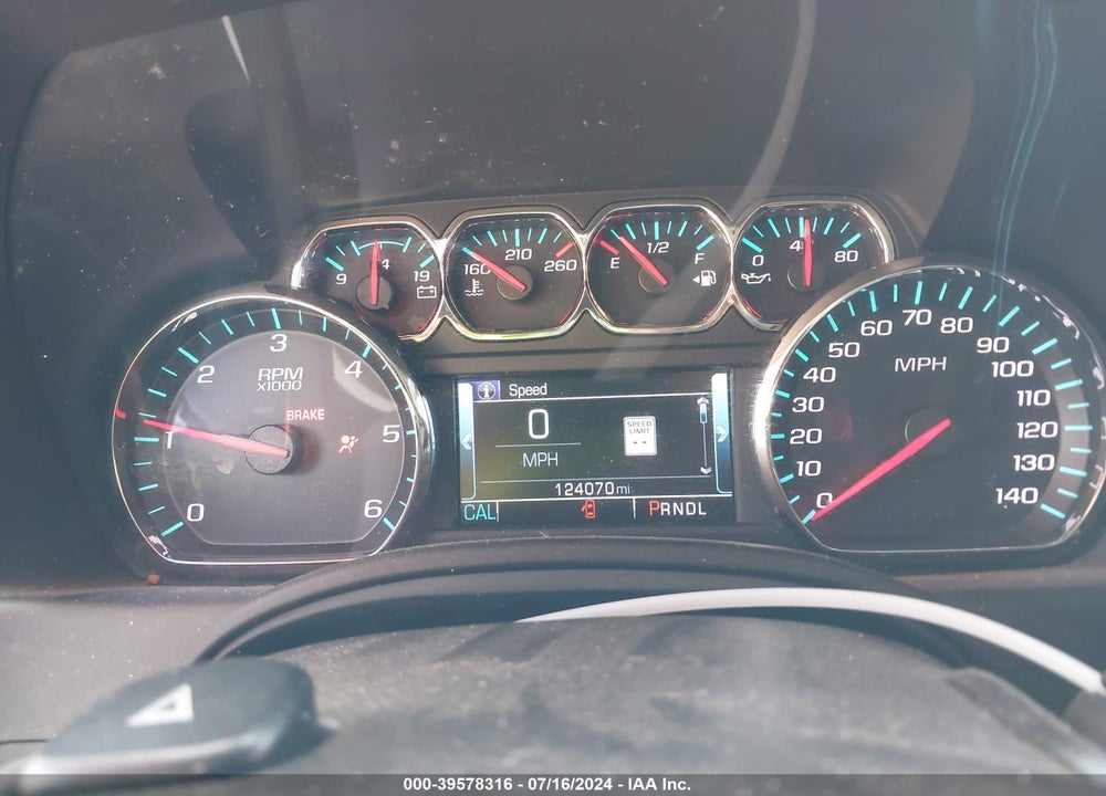 2017 CHEVROLET TAHOE LT VIN: 1GNSCBKC8HR184184