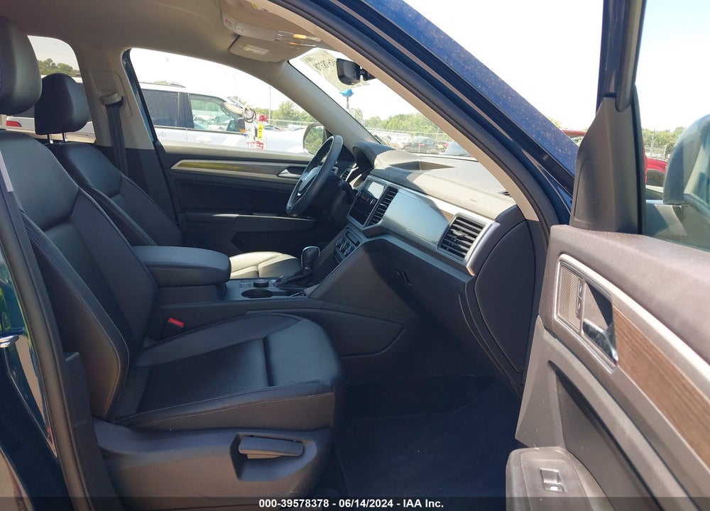 2019 VOLKSWAGEN ATLAS 3.6L V6 SE W/TECHNOLOGY R-LINE VIN: 1V2XR2CA3KC576055