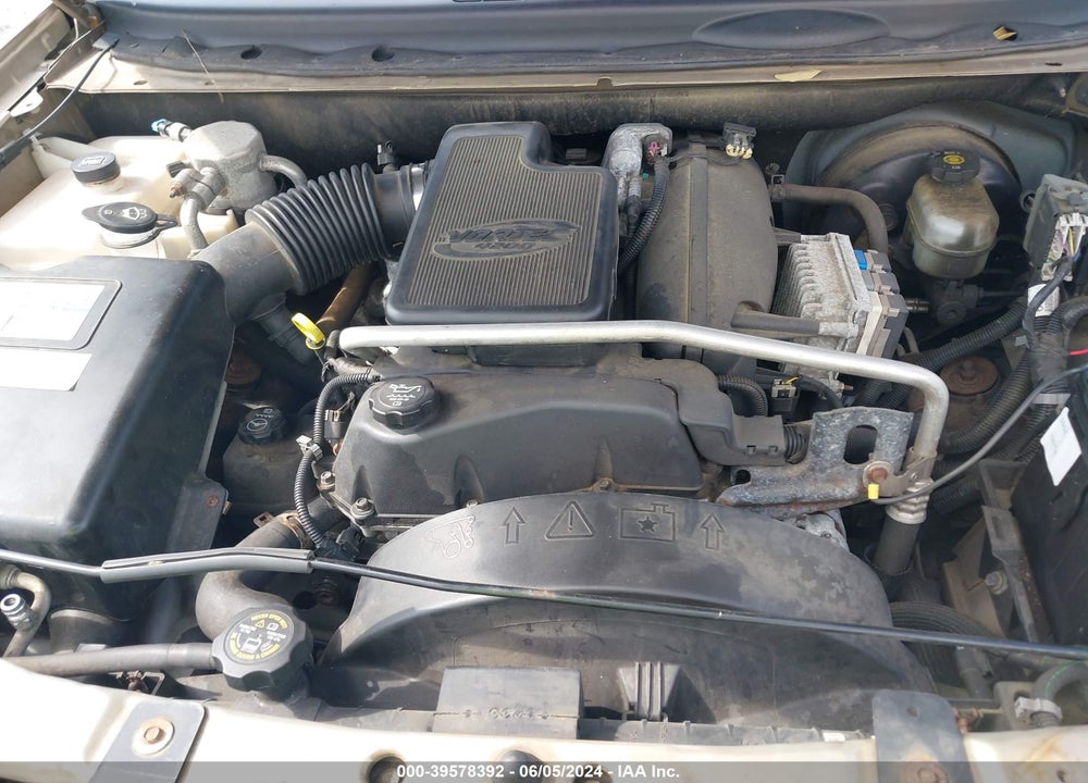 2005 CHEVROLET TRAILBLAZER LS VIN: 1GNDS13SX52238729