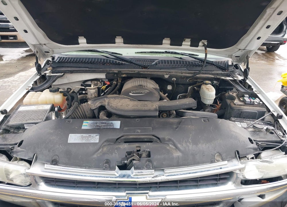 2004 CHEVROLET TAHOE LS VIN: 1GNEC13V54R309658