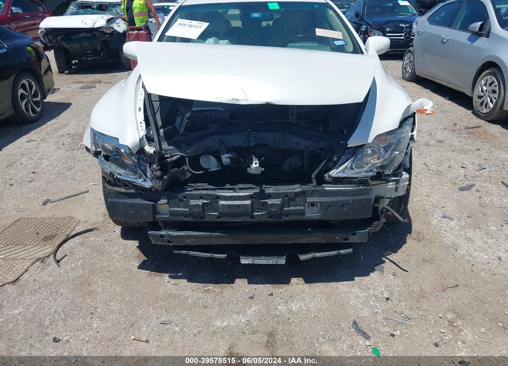 2008 LEXUS LS 460 VIN: JTHBL46F885083712