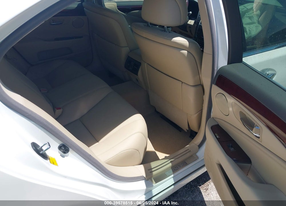 2008 LEXUS LS 460 VIN: JTHBL46F885083712