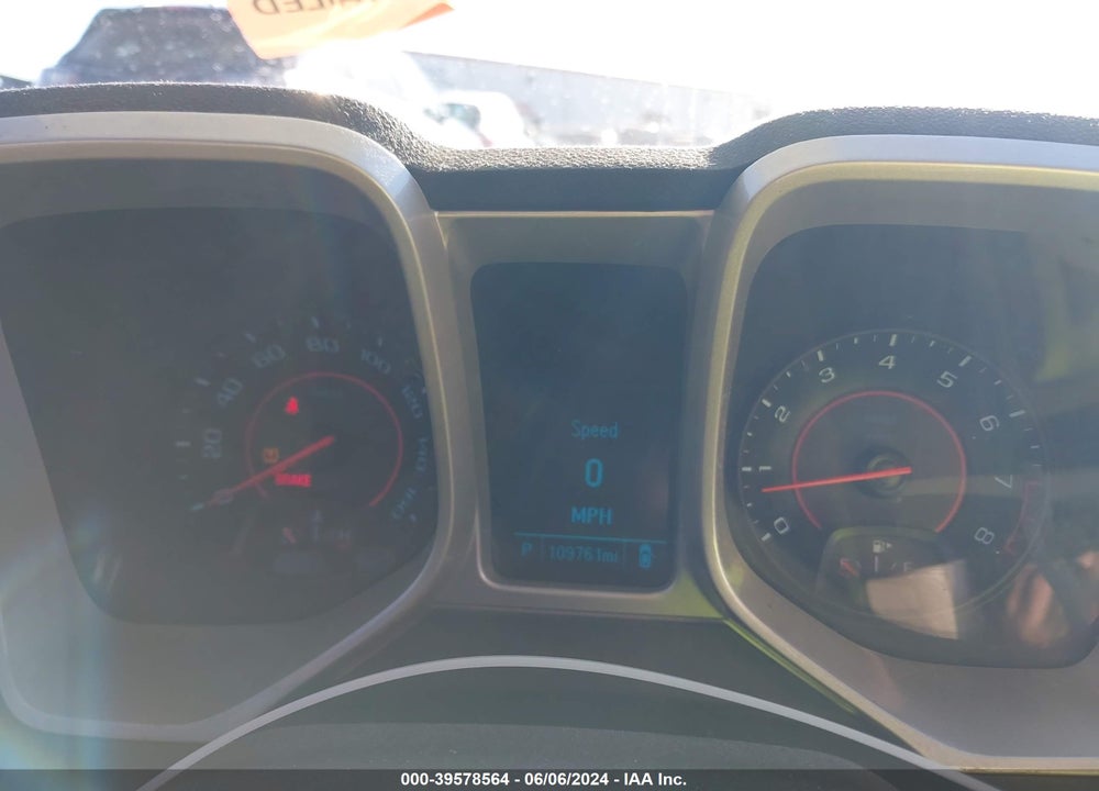 2015 CHEVROLET CAMARO VIN: 2G1FB1E32F9307853