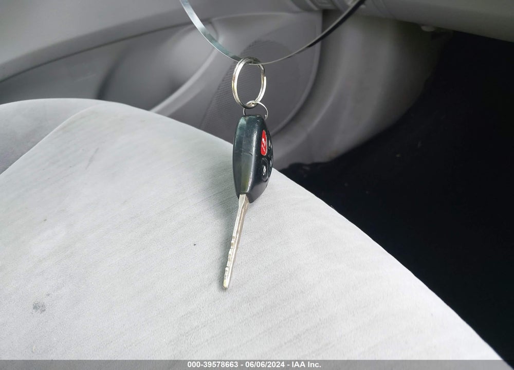 2010 TOYOTA COROLLA LE VIN: JTDBU4EE6AJ062815