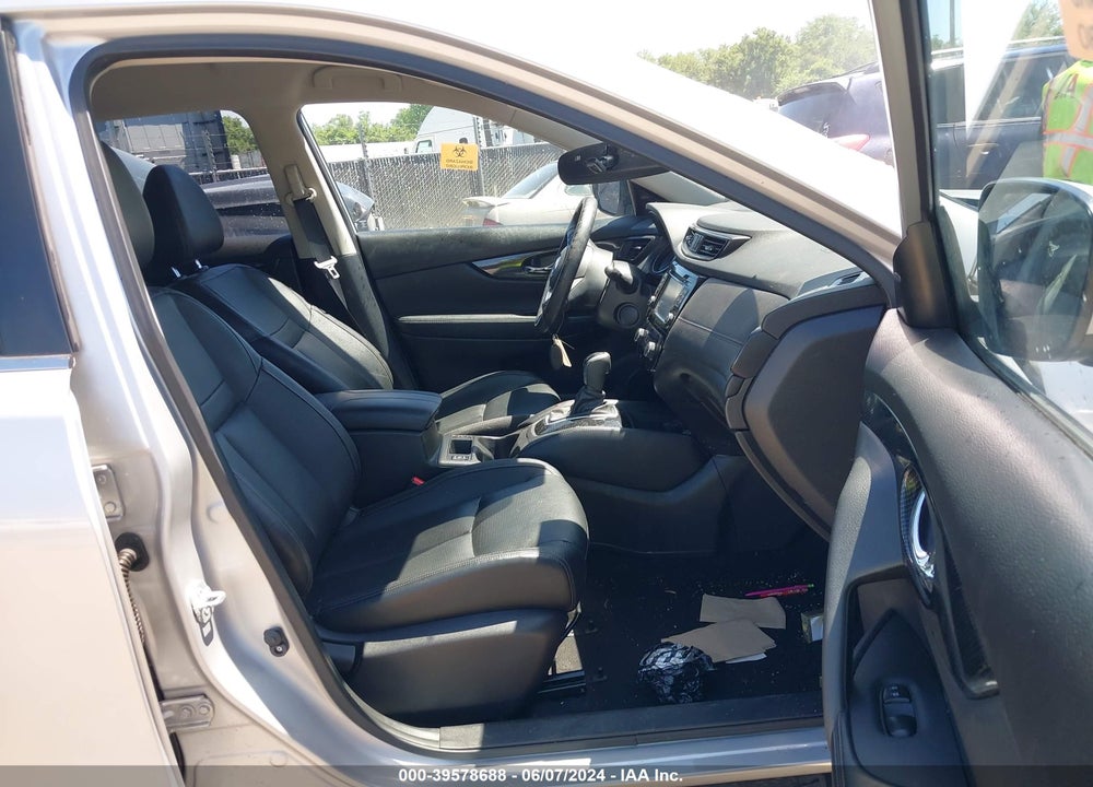 2017 NISSAN ROGUE SL VIN: JN8AT2MV0HW019044
