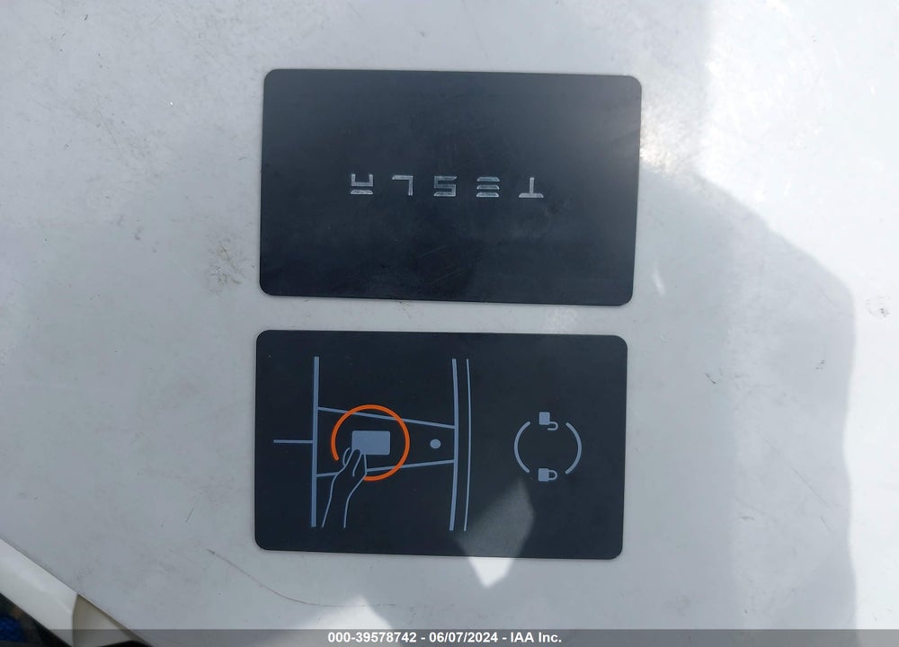 2020 TESLA MODEL 3 STANDARD RANGE PLUS REAR-WHEEL DRIVE/STANDARD RANGE REAR-WHEEL DRIVE VIN: 5YJ3E1EA2LF737454