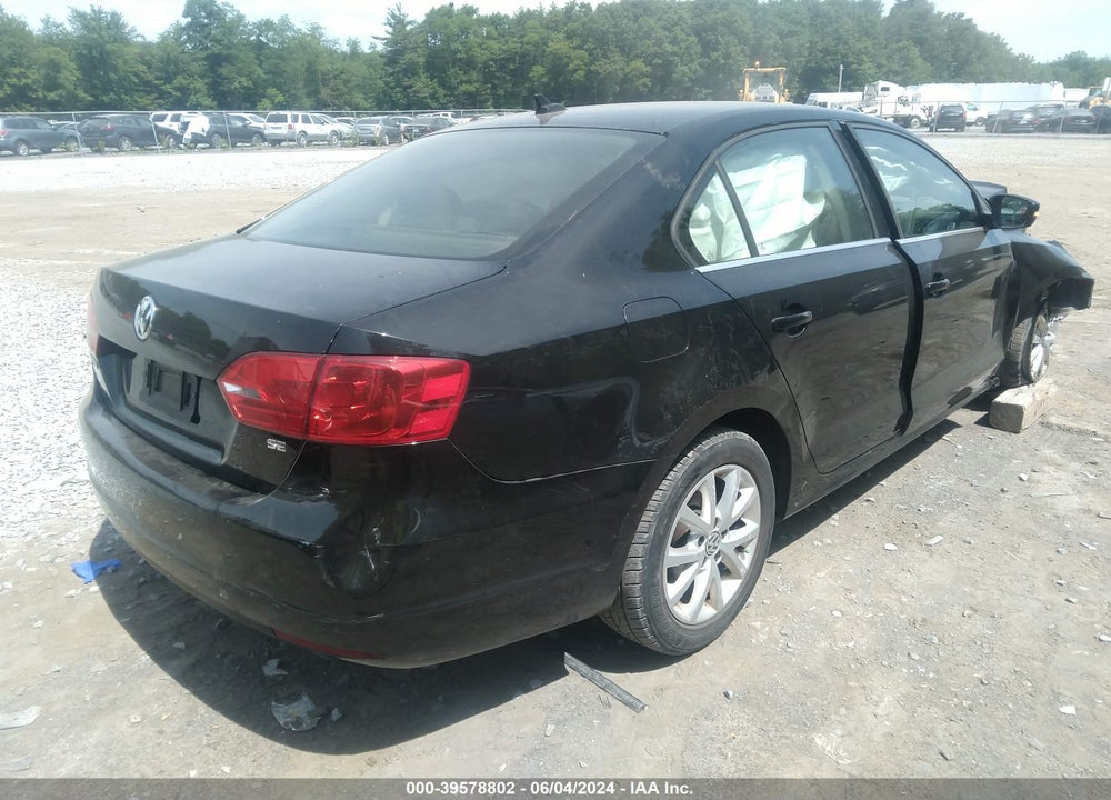2014 VOLKSWAGEN JETTA 1.8T SE VIN: 3VWD17AJ6EM433046