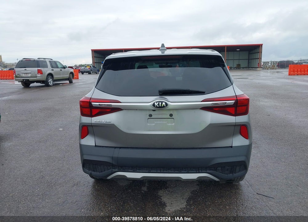 2021 KIA SELTOS LX VIN: KNDEPCAA8M7211289
