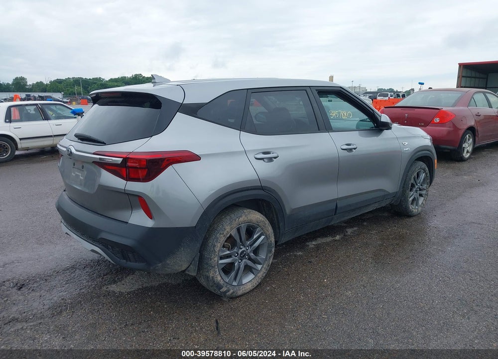 2021 KIA SELTOS LX VIN: KNDEPCAA8M7211289