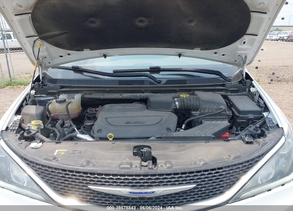 2019 CHRYSLER PACIFICA LIMITED VIN: 2C4RC1GG8KR617226