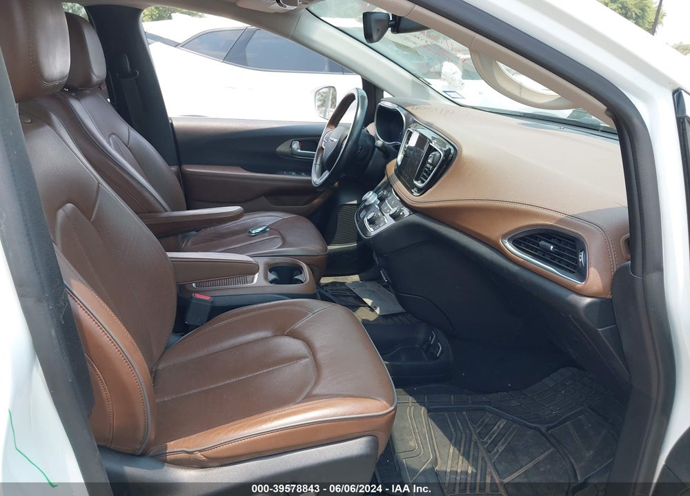 2019 CHRYSLER PACIFICA LIMITED VIN: 2C4RC1GG8KR617226