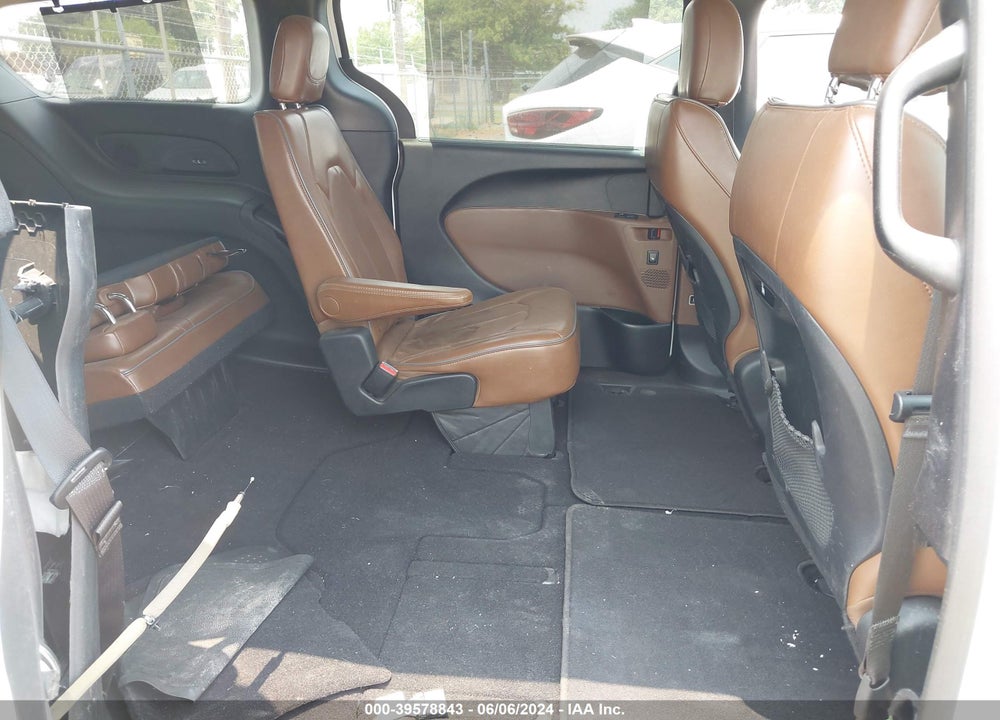 2019 CHRYSLER PACIFICA LIMITED VIN: 2C4RC1GG8KR617226