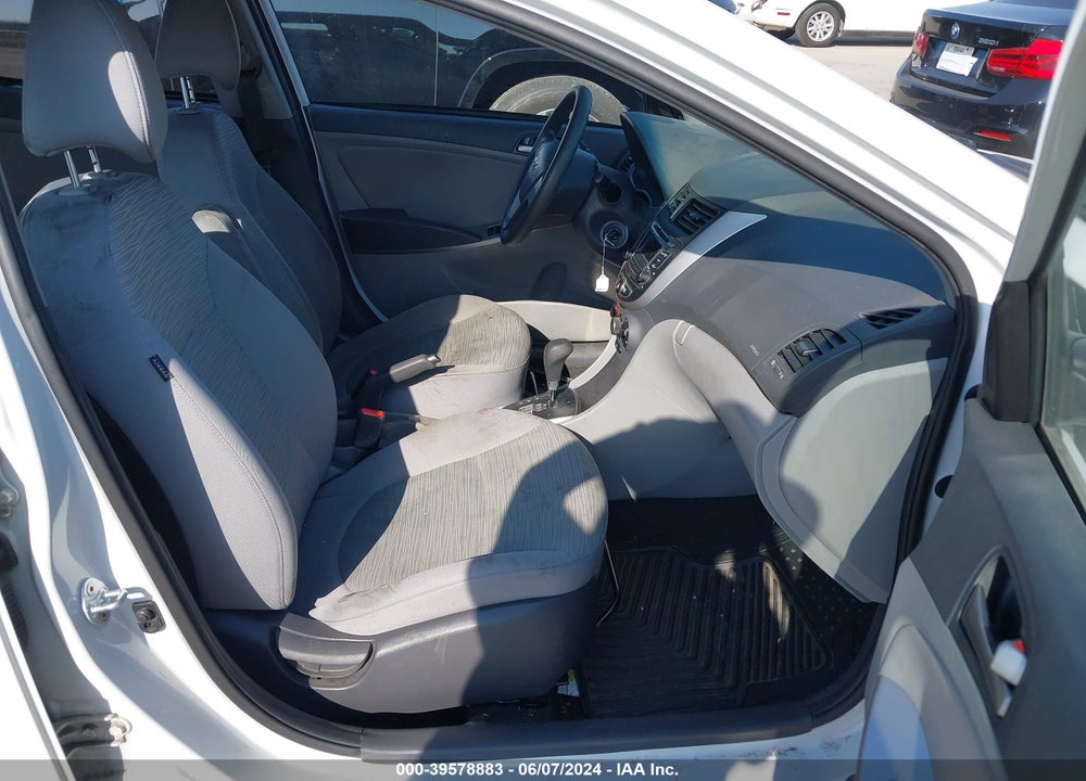 2017 HYUNDAI ACCENT SE VIN: KMHCT4AE8HU377875