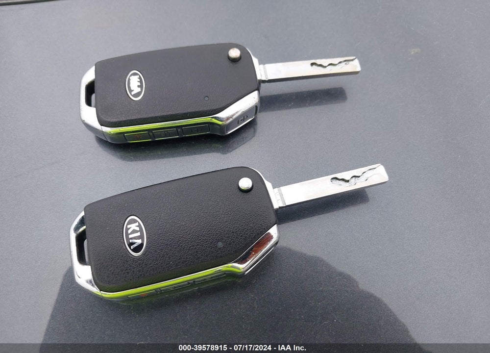 2020 KIA FORTE LXS VIN: 3KPF24AD8LE223623