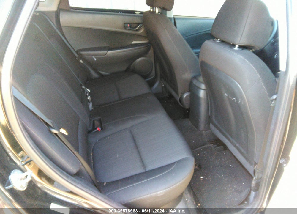 2022 HYUNDAI KONA SEL VIN: KM8K62AB5NU900665
